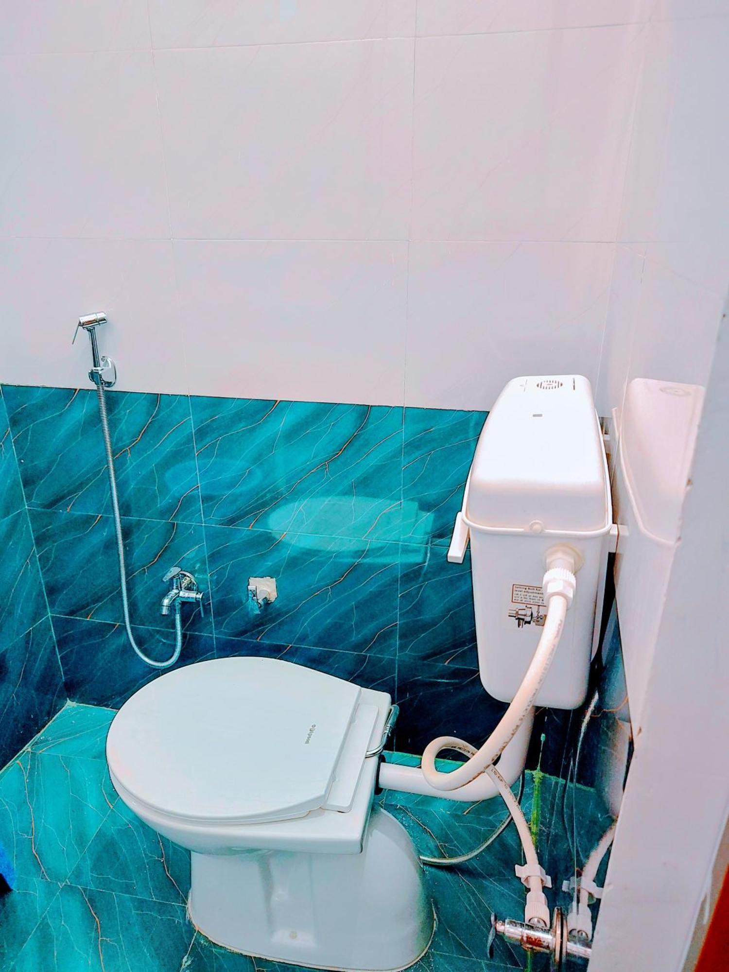 Hotel Raghukul Ayodhya Εξωτερικό φωτογραφία