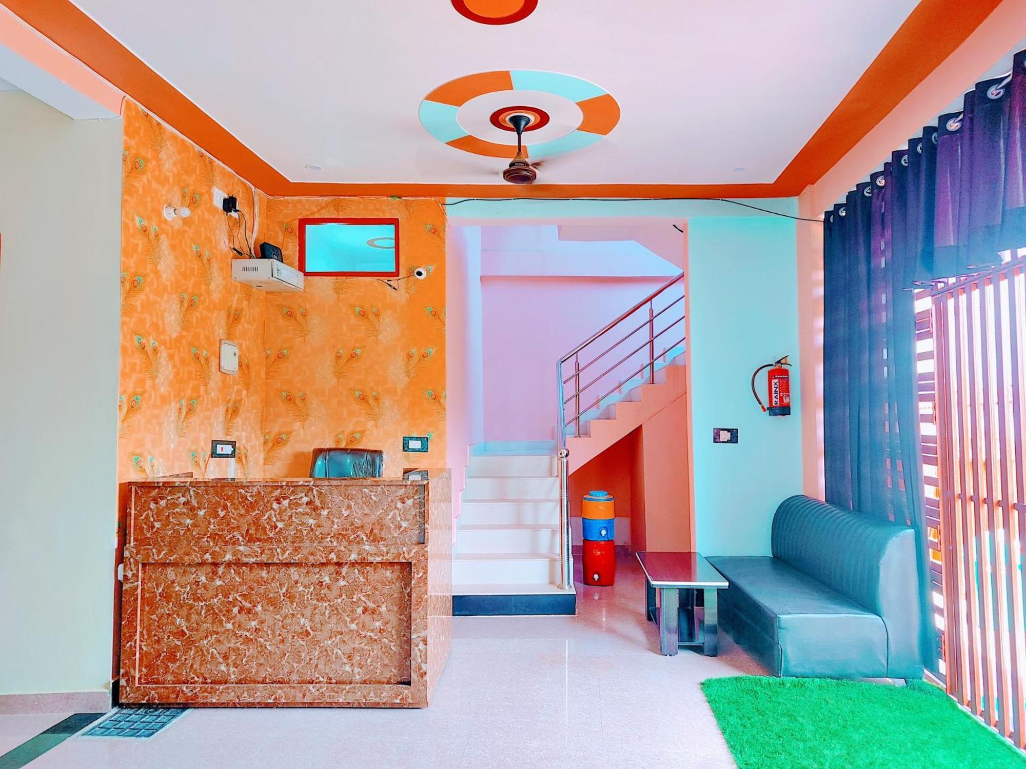 Hotel Raghukul Ayodhya Εξωτερικό φωτογραφία