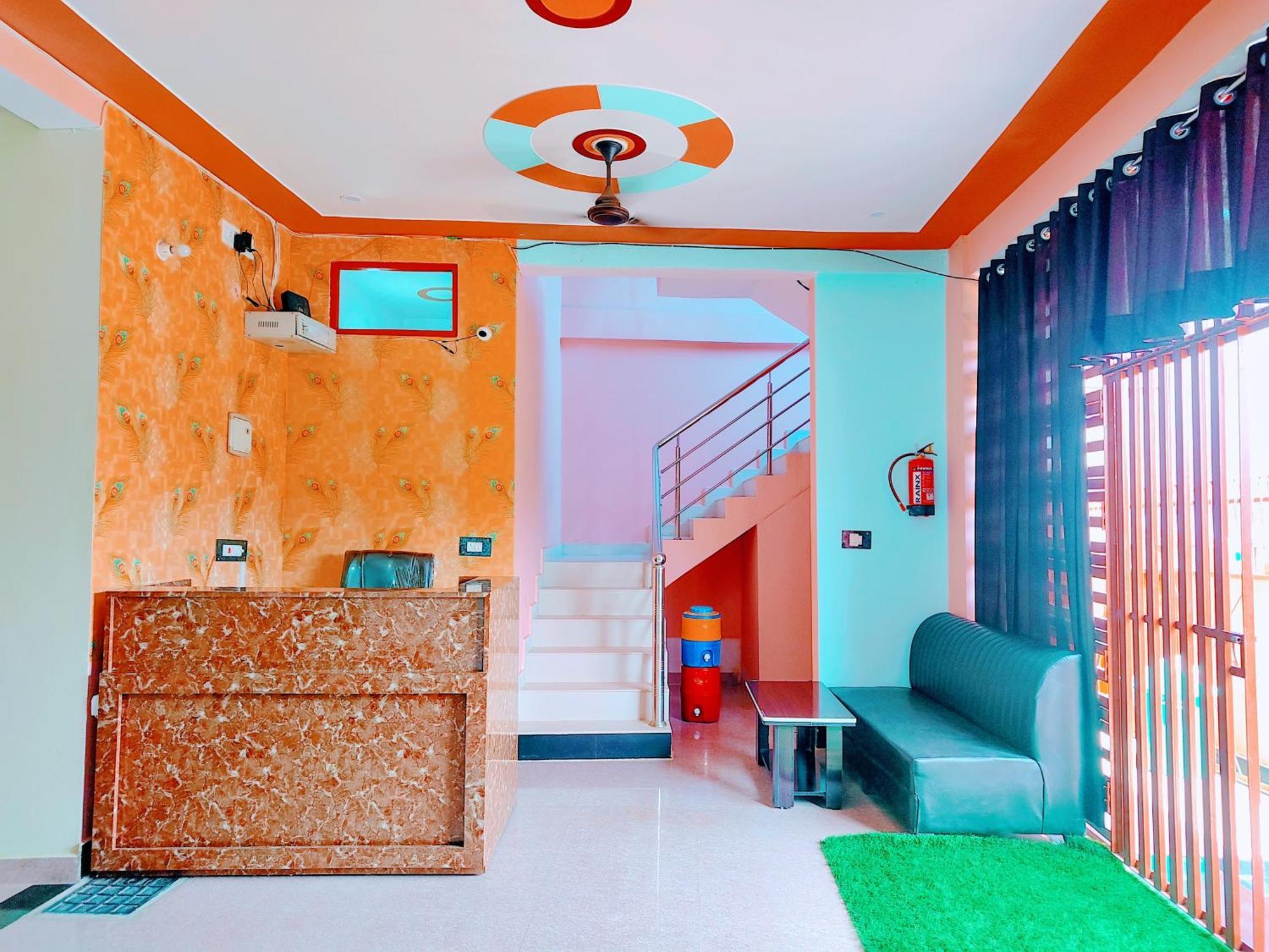 Hotel Raghukul Ayodhya Εξωτερικό φωτογραφία