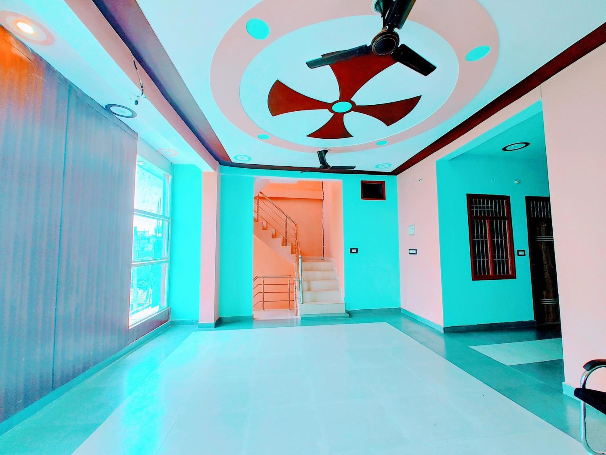 Hotel Raghukul Ayodhya Εξωτερικό φωτογραφία