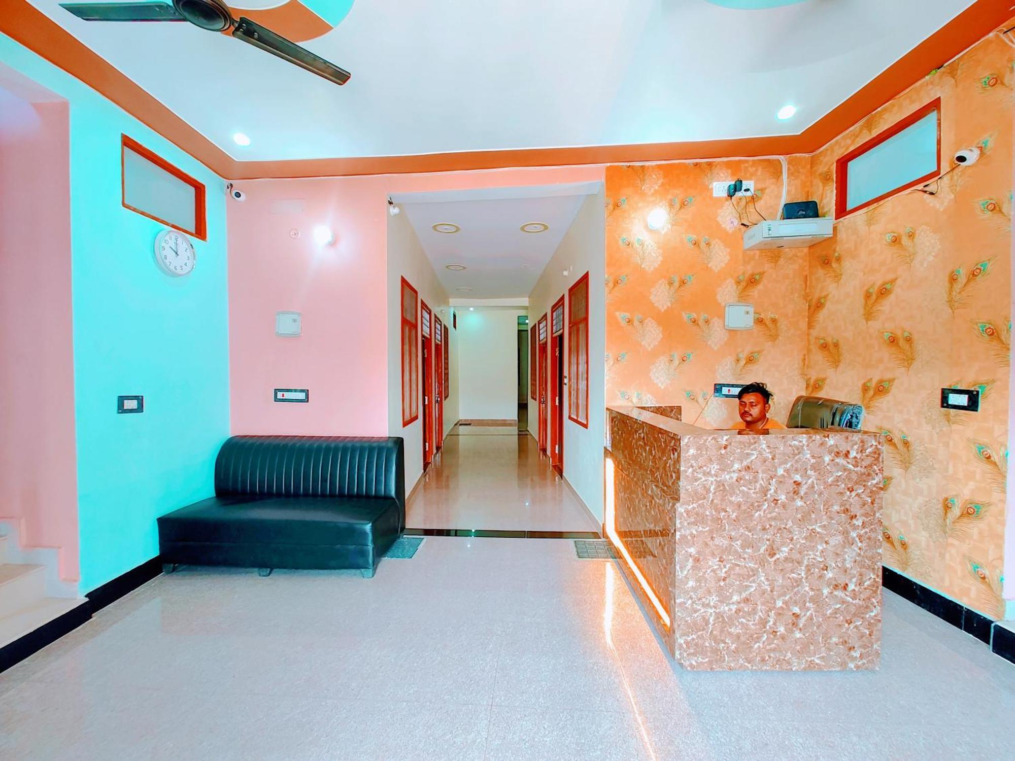 Hotel Raghukul Ayodhya Εξωτερικό φωτογραφία