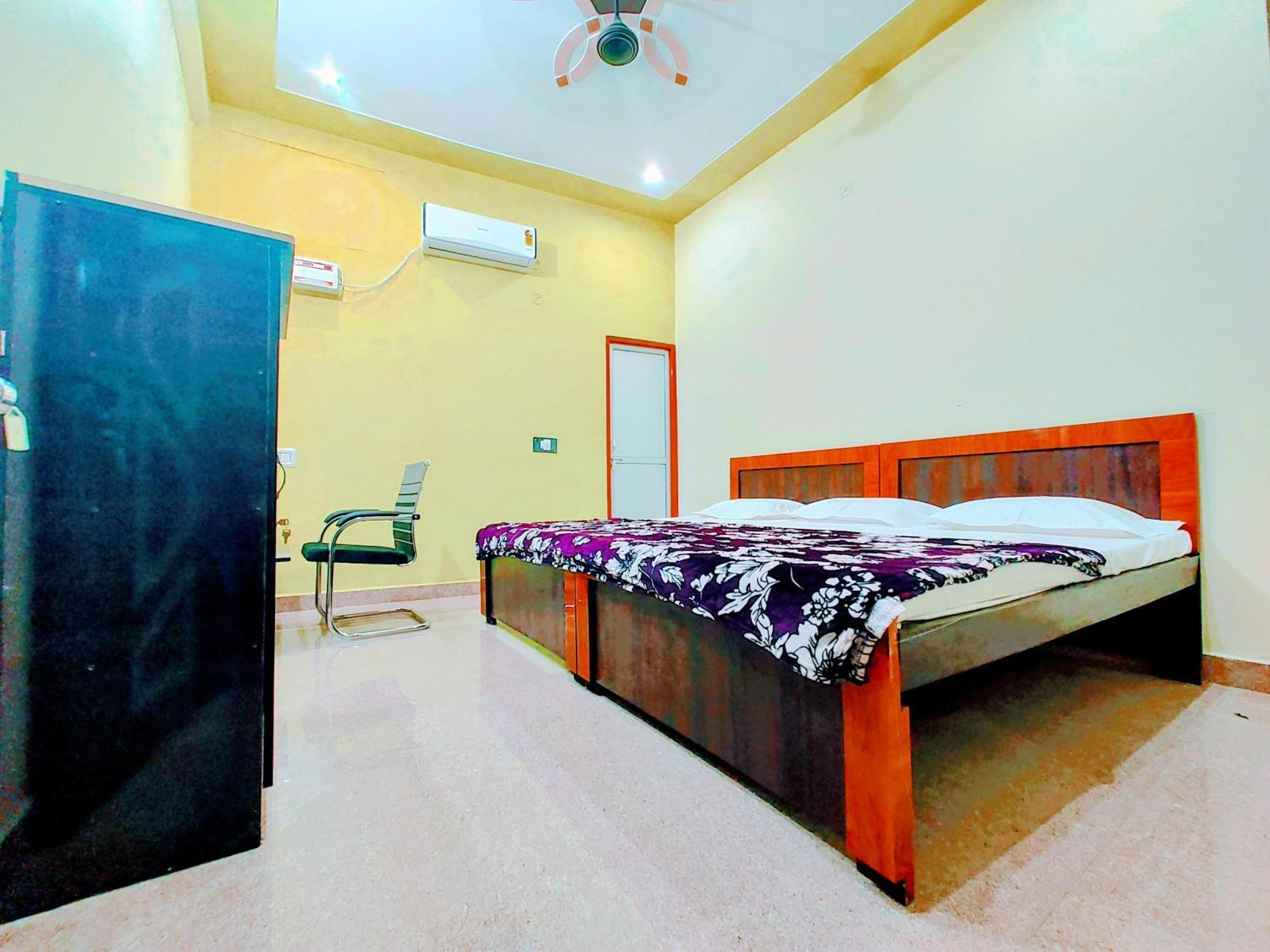 Hotel Raghukul Ayodhya Εξωτερικό φωτογραφία