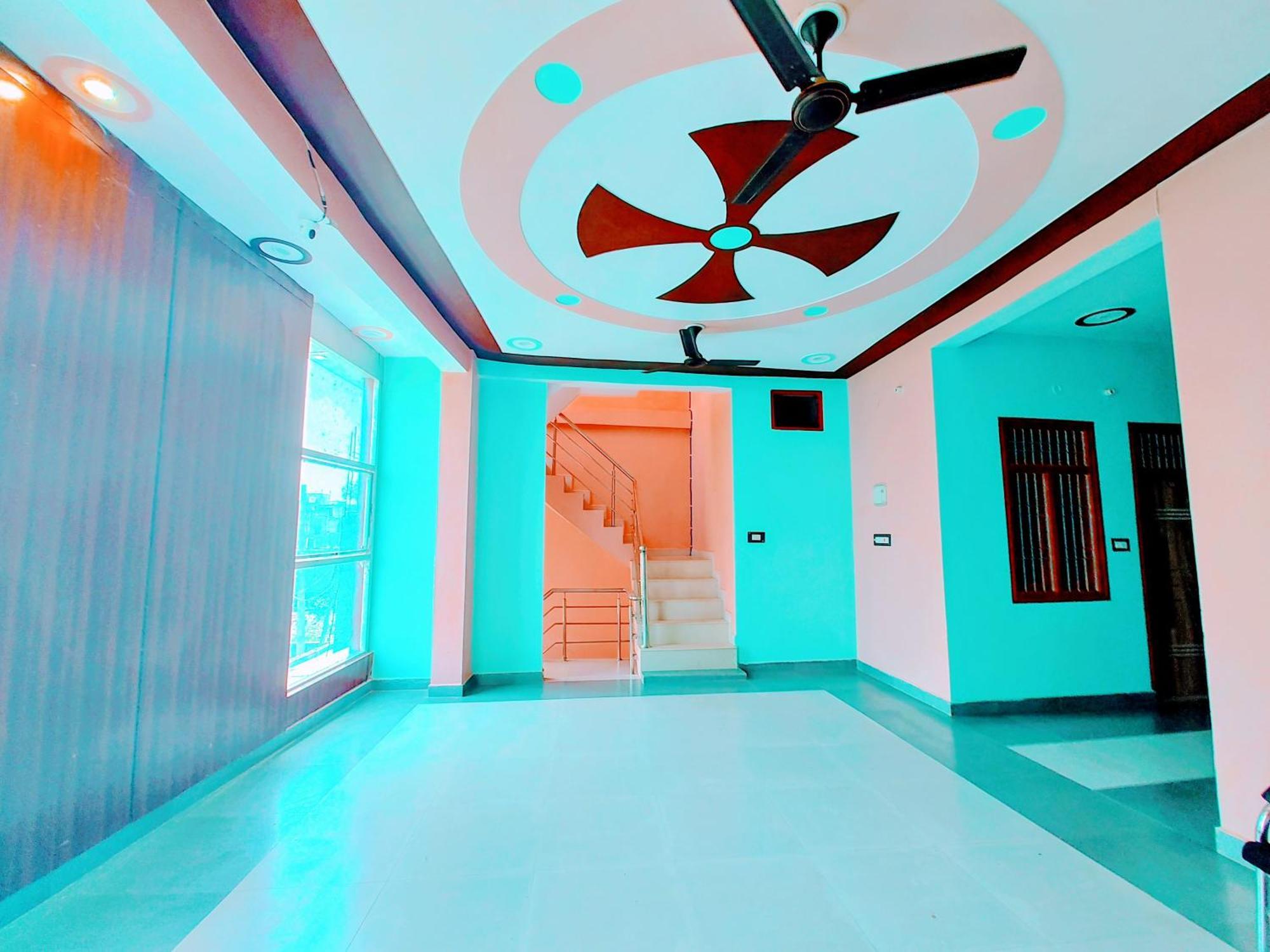 Hotel Raghukul Ayodhya Εξωτερικό φωτογραφία