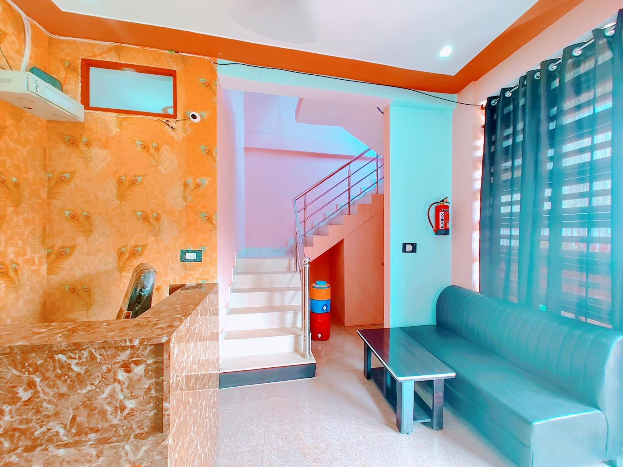 Hotel Raghukul Ayodhya Εξωτερικό φωτογραφία